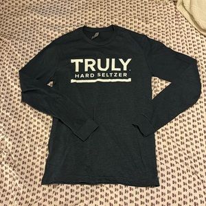 NWOT Truly Hard Seltzer long sleeve tee